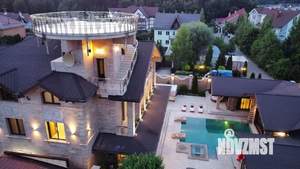 Дом 1500м², 4-этажный, посуточно, 