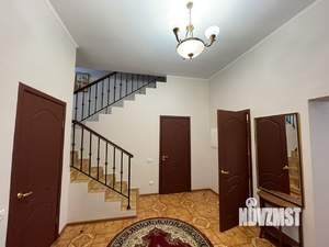 Дом 320м², 3-этажный, на длительный срок, 