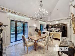 Коттедж 860м², 3-этажный, на длительный срок, 