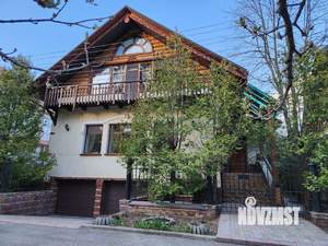 Дом 414м², 3-этажный, на длительный срок, 