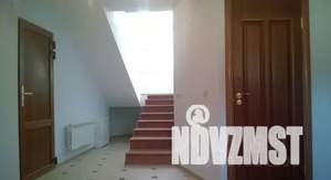 Дом 215м², 3-этажный, на длительный срок, 