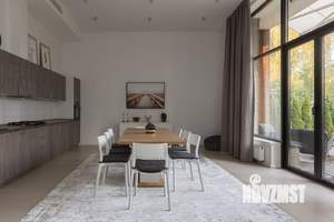 Дом 450м², 2-этажный, на длительный срок, 