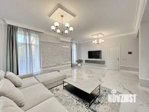 Коттедж 320м², 2-этажный, на длительный срок, 