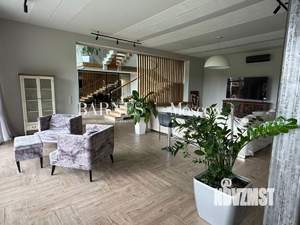 Дом 800м&sup2;, 2-этажный, на длительный срок, 