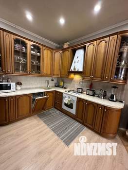 Таунхаус 320м², 2-этажный, на длительный срок, 