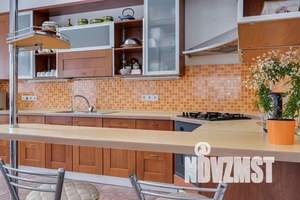 Дом 520м², 2-этажный, посуточно, 