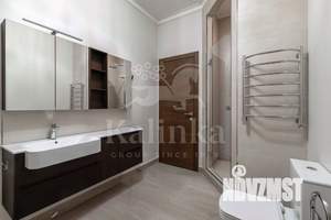 Таунхаус 360м², 3-этажный, на длительный срок, 