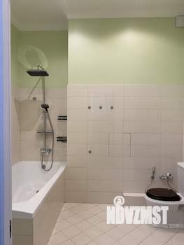 Коттедж 379м&sup2;, 3-этажный, на длительный срок, 