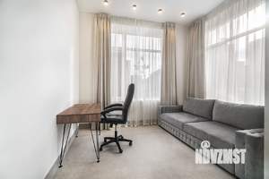 Дом 340м², 2-этажный, на длительный срок, 