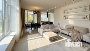 Коттедж 360м&sup2;, 3-этажный, на длительный срок, 