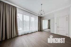 Таунхаус 700м², 2-этажный, на длительный срок, 