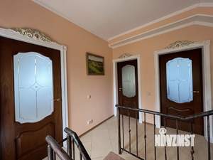 Коттедж 210м², 2-этажный, на длительный срок, 