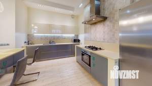 Таунхаус 370м², 2-этажный, на длительный срок, 