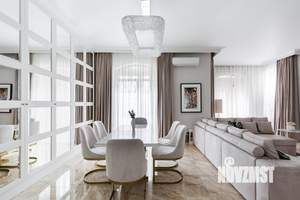 Таунхаус 296м², 4-этажный, на длительный срок, 