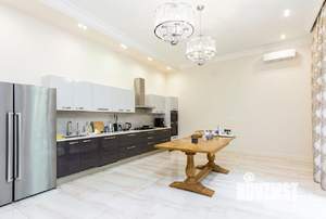 Дом 450м², 2-этажный, на длительный срок, 