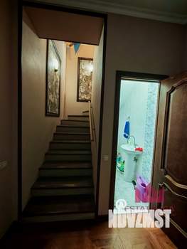 Таунхаус 150м², 3-этажный, на длительный срок, 