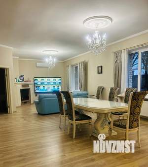 Дом 180м&sup2;, 2-этажный, посуточно, 