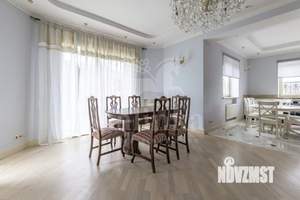 Дом 350м², 3-этажный, на длительный срок, 