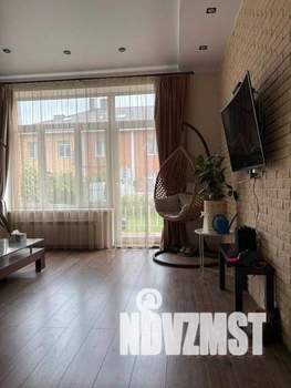 Таунхаус 150м², 3-этажный, на длительный срок, 