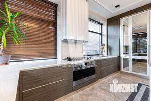 Коттедж 360м&sup2;, 2-этажный, на длительный срок, 