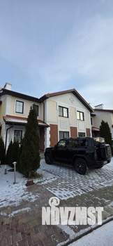 Таунхаус 220м&sup2;, 2-этажный, на длительный срок, 