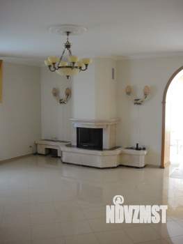 Дом 500м², 2-этажный, на длительный срок, 