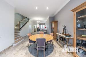 Таунхаус 270м², 4-этажный, на длительный срок, 