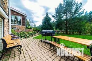 Дом 400м&sup2;, 2-этажный, посуточно, 