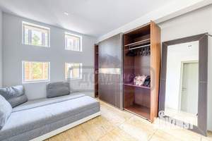 Дом 750м², 3-этажный, посуточно, 