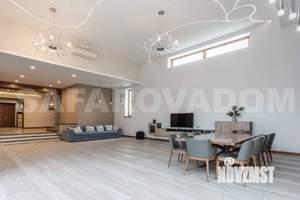 Дом 1040м², 2-этажный, посуточно, 