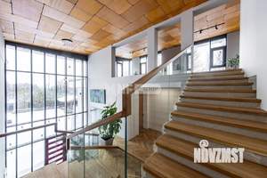 Коттедж 800м&sup2;, 2-этажный, на длительный срок, 