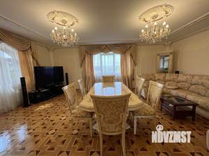 Коттедж 200м², 3-этажный, на длительный срок, 