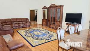 Таунхаус 268м², 3-этажный, на длительный срок, 