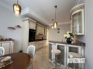 Дом 350м², 3-этажный, на длительный срок, 