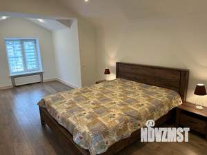 Дом 200м², 2-этажный, на длительный срок, 