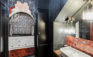 Дом 300м&sup2;, 2-этажный, на длительный срок, 