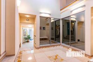 Коттедж 500м², 3-этажный, на длительный срок, 