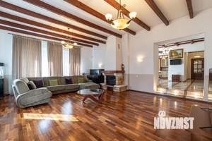 Коттедж 350м², 3-этажный, на длительный срок, 