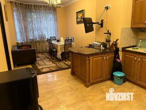 Таунхаус 368м², 3-этажный, на длительный срок, 