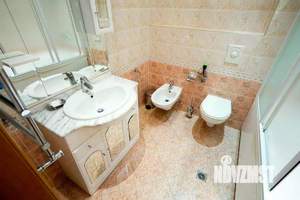 Дом 320м², 3-этажный, на длительный срок, 