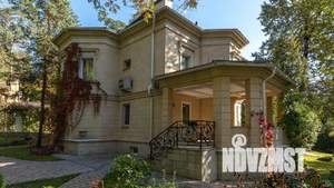 Коттедж 380м², 3-этажный, на длительный срок, 