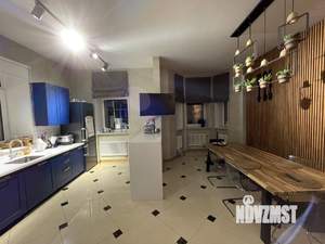 Коттедж 400м², 2-этажный, на длительный срок, 