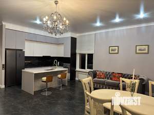 Таунхаус 200м², 3-этажный, на длительный срок, 