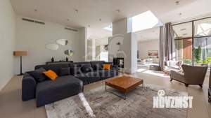 Таунхаус 400м&sup2;, 2-этажный, на длительный срок, 