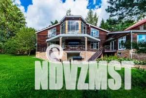 Дом 400м&sup2;, 2-этажный, посуточно, 