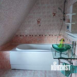 Коттедж 120м², 2-этажный, на длительный срок, 