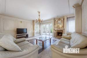 Таунхаус 364м², 3-этажный, на длительный срок, 