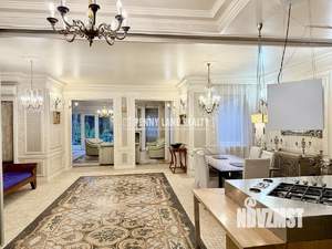 Таунхаус 364м&sup2;, 2-этажный, на длительный срок, 