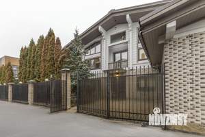 Коттедж 400м², 2-этажный, на длительный срок, 