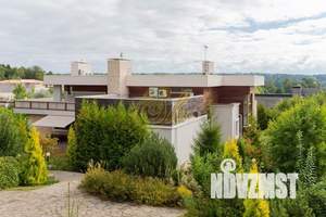 Дом 1000м&sup2;, 3-этажный, посуточно, 